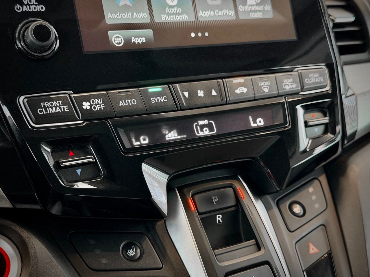 2018 Honda Odyssey Blue Notre-Dame-des-Prairies - photo #26