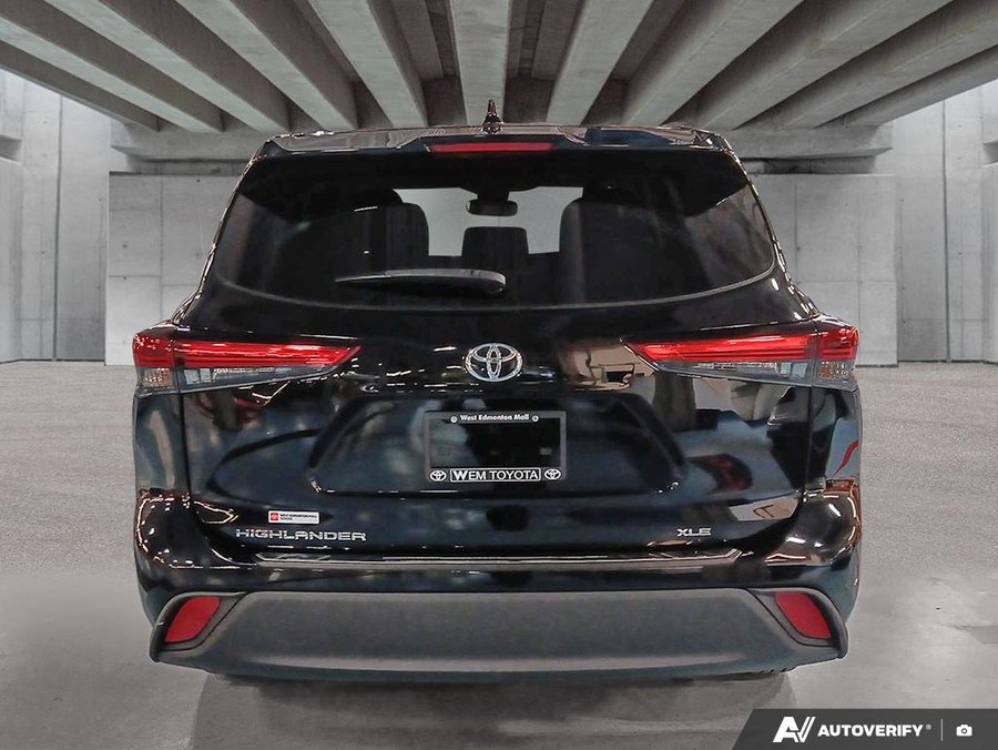 2021 Toyota Highlander 2021 Black