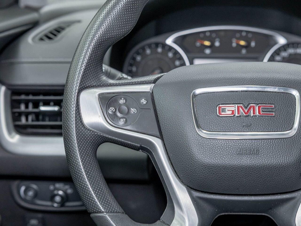 GMC Terrain SLE AWD *SIEGES CHAUF* CARPLAY *GR. SECURITE* USB 2024 Rouge Saint-Jérôme - photo #14
