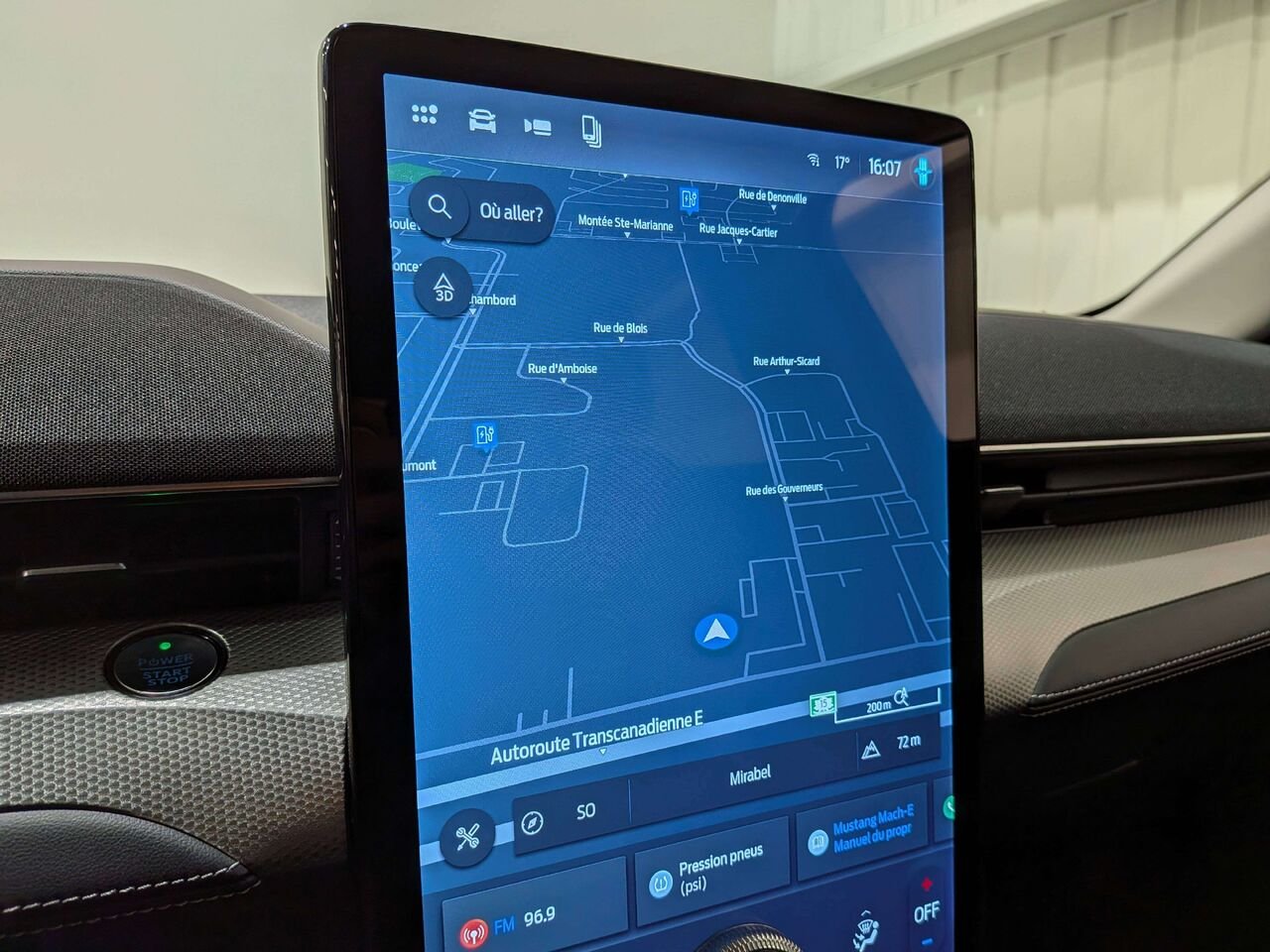 2022 Ford Mustang Mach-E Select AWD Black Val-David - photo #22