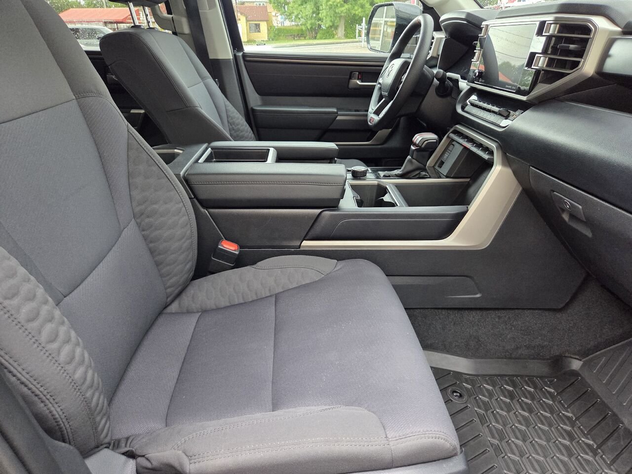 2024 Toyota TUNDRA Black Mont-Laurier - photo #11