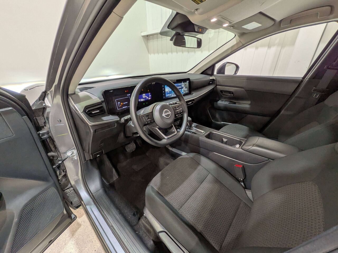 Nissan Kicks S AWD 2025 Gris Mirabel - photo #9