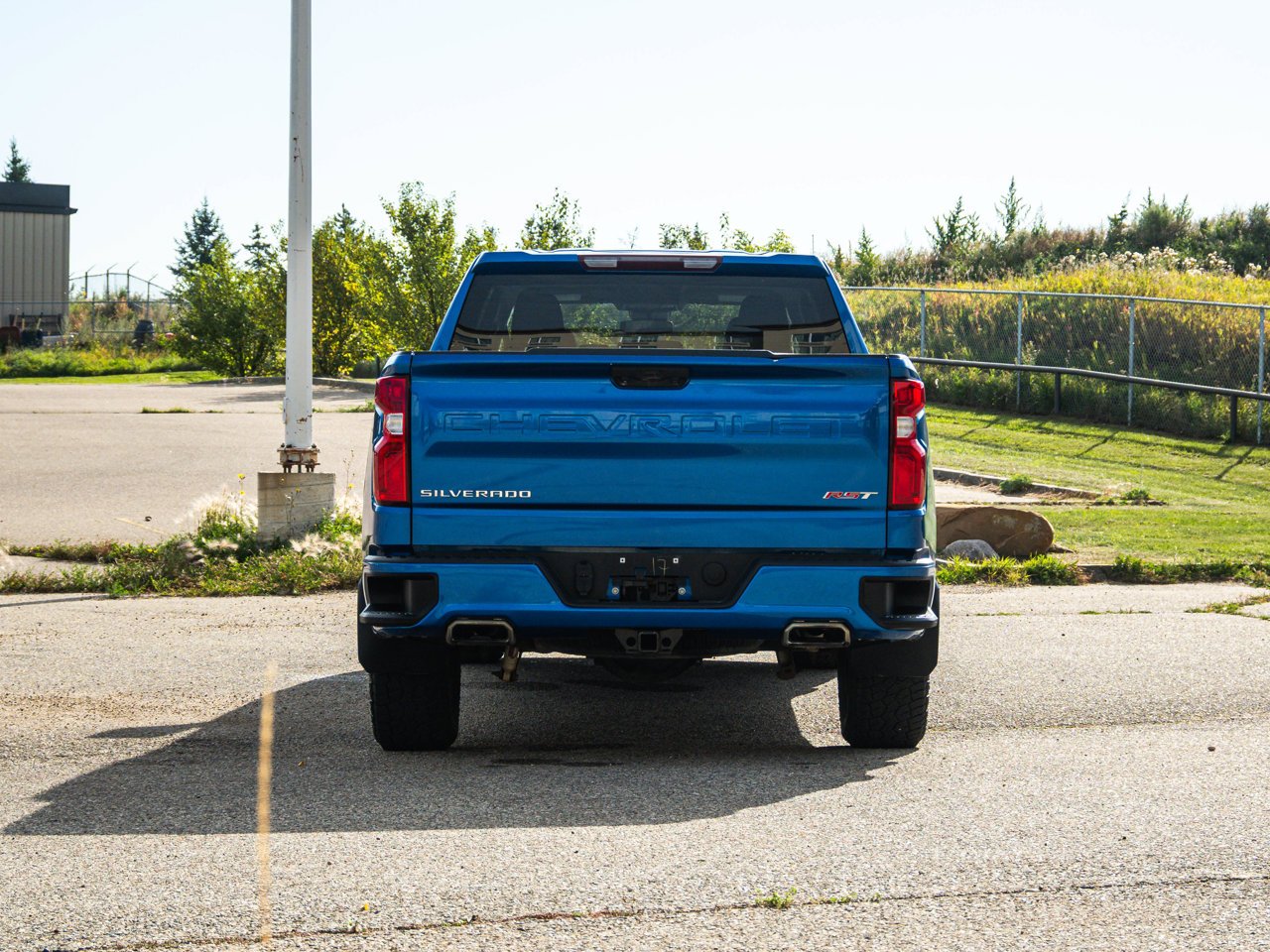 2022 Chevrolet Silverado 1500 4WD Crew Cab 147 RST Blue Sherwood Park - photo #12