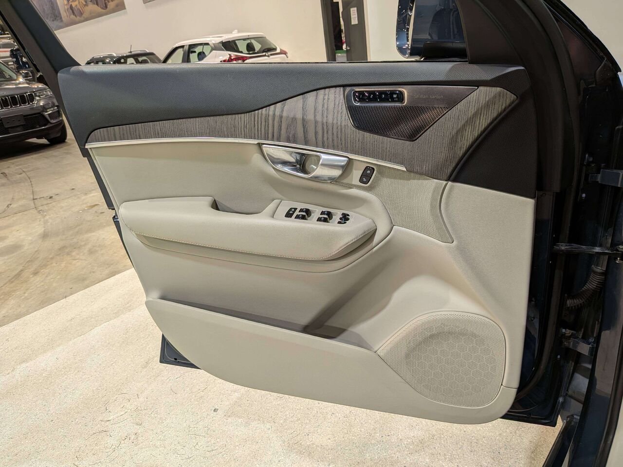 Volvo XC90 Recharge 2023 Bleu Val-David - photo #33