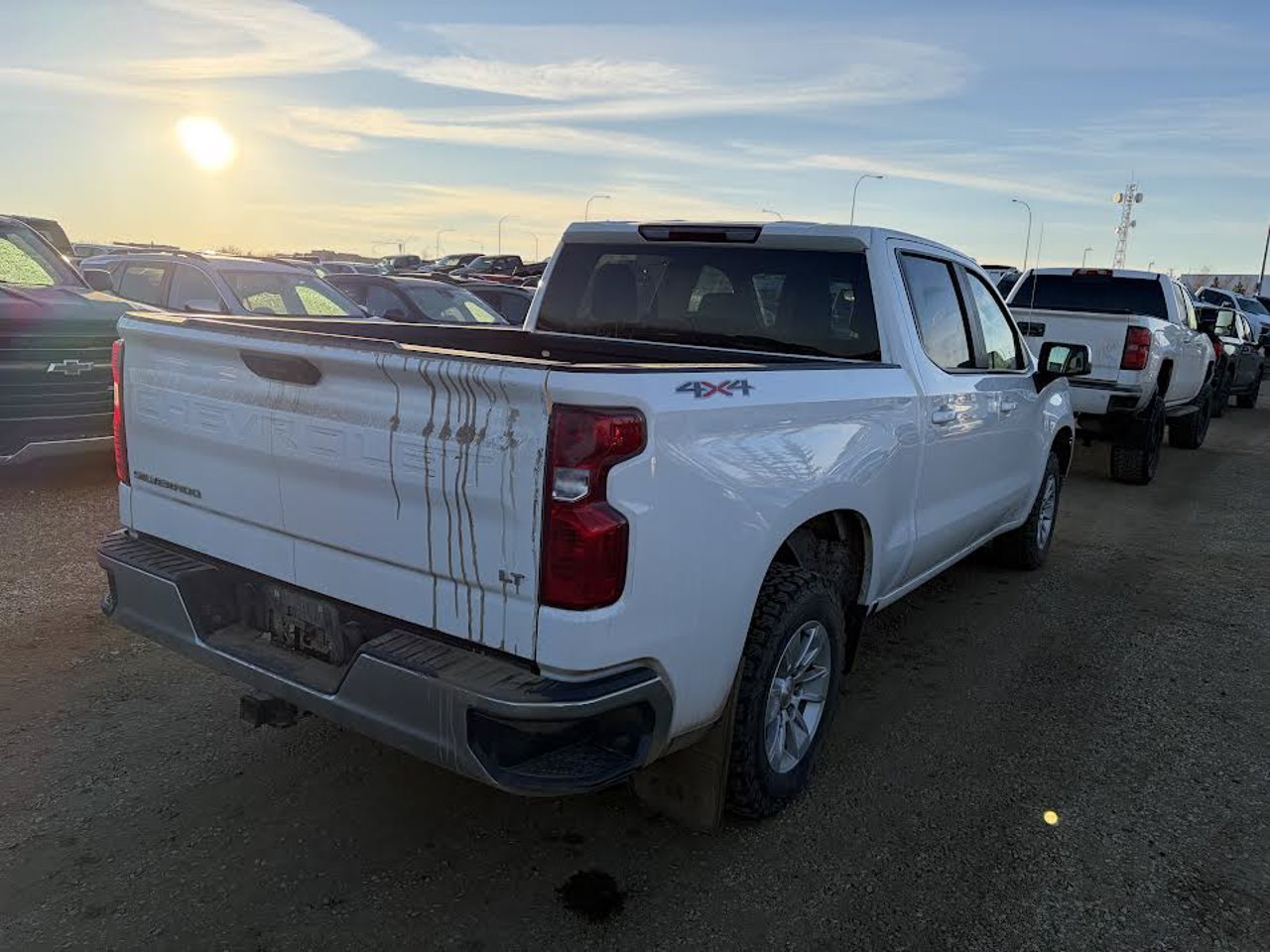 2024 Chevrolet Silverado 1500 4WD Crew Cab 147 LT White Sherwood Park - photo #4