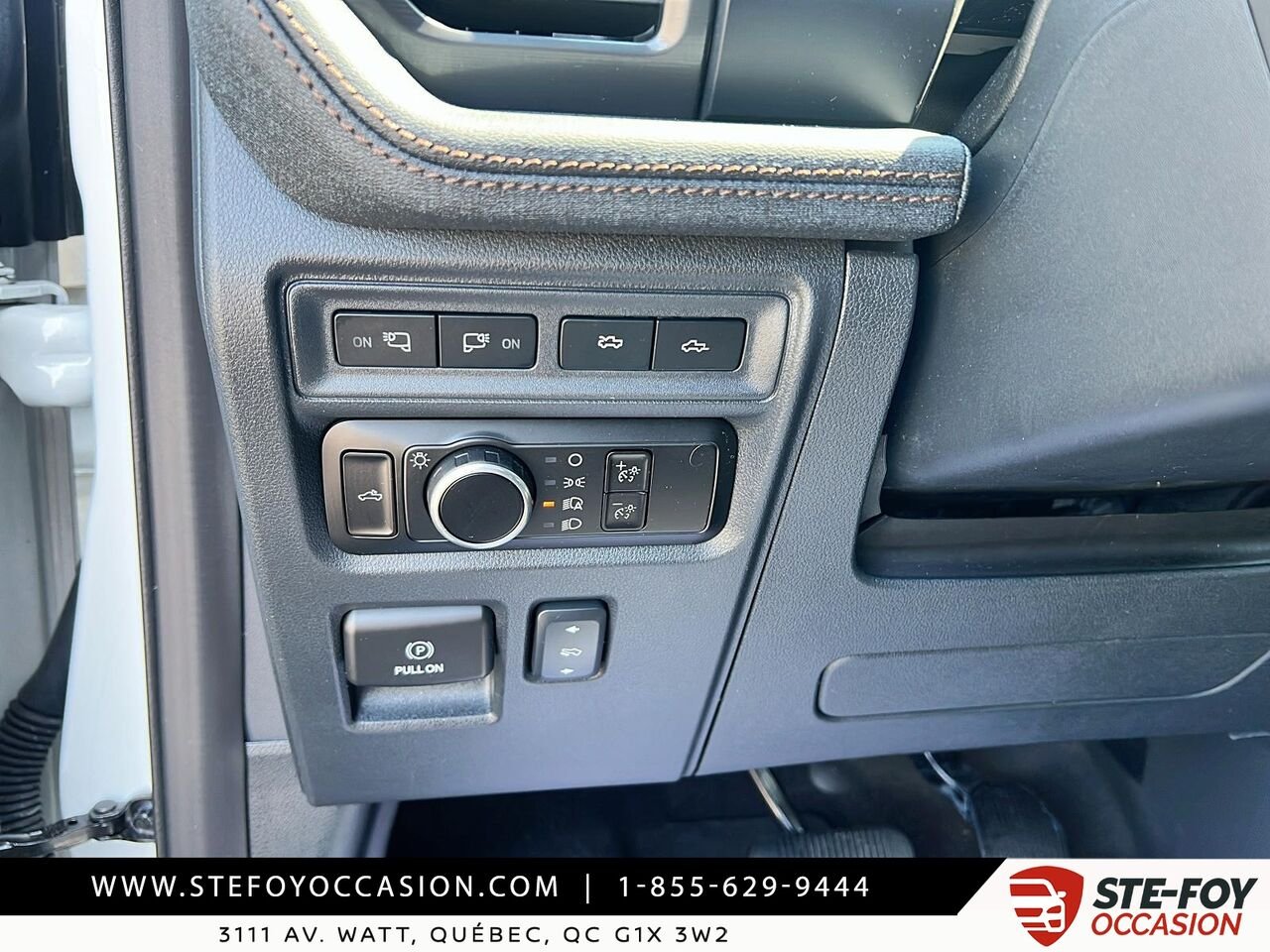 2023 Ford F-150 Lightning LARIAT SuperCrew LONG RANGE White Québec - photo #18