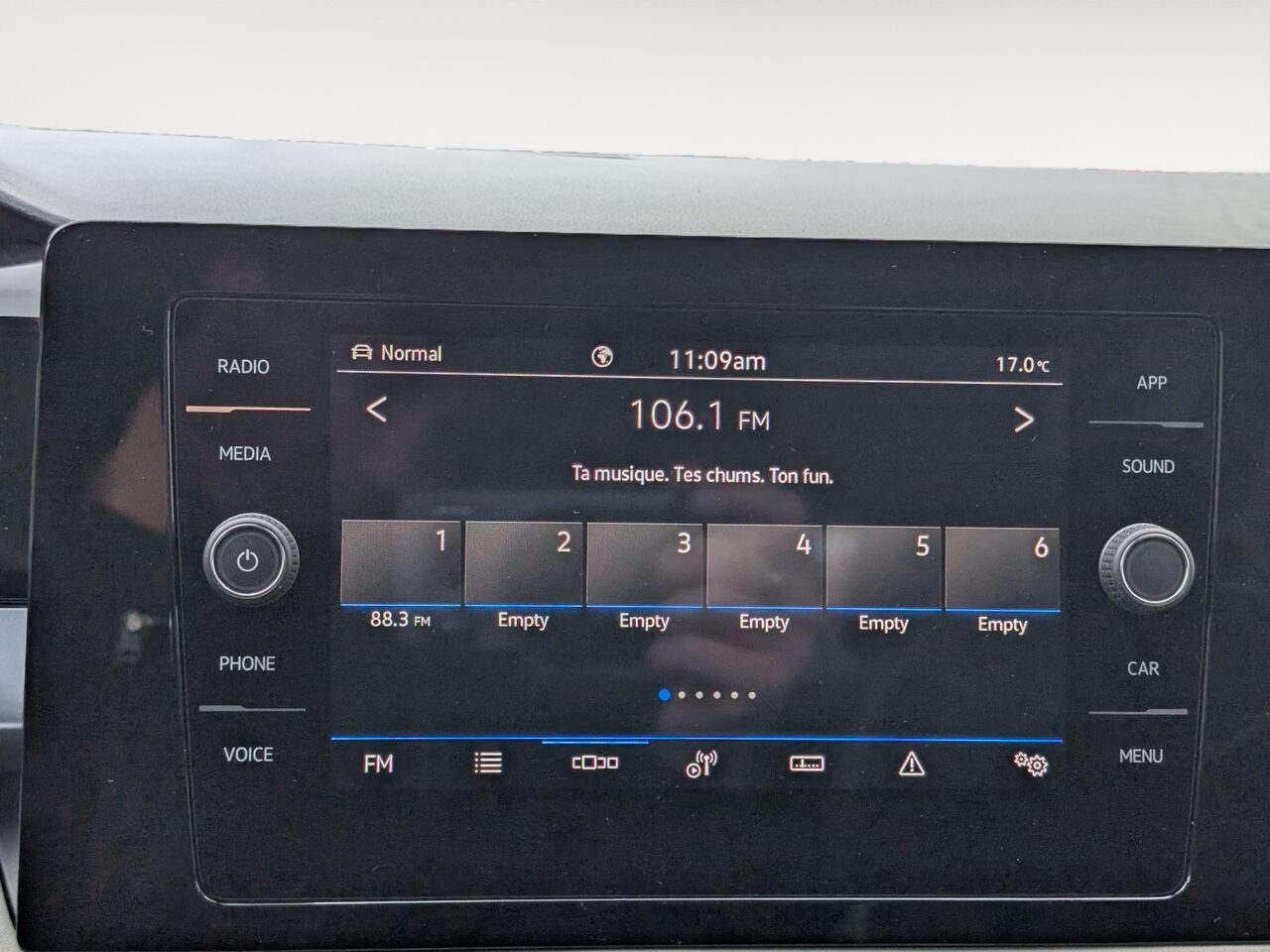 2026 Volkswagen Taos 3VVUC7B2XTM015706 Blue Sherbrooke - photo #8