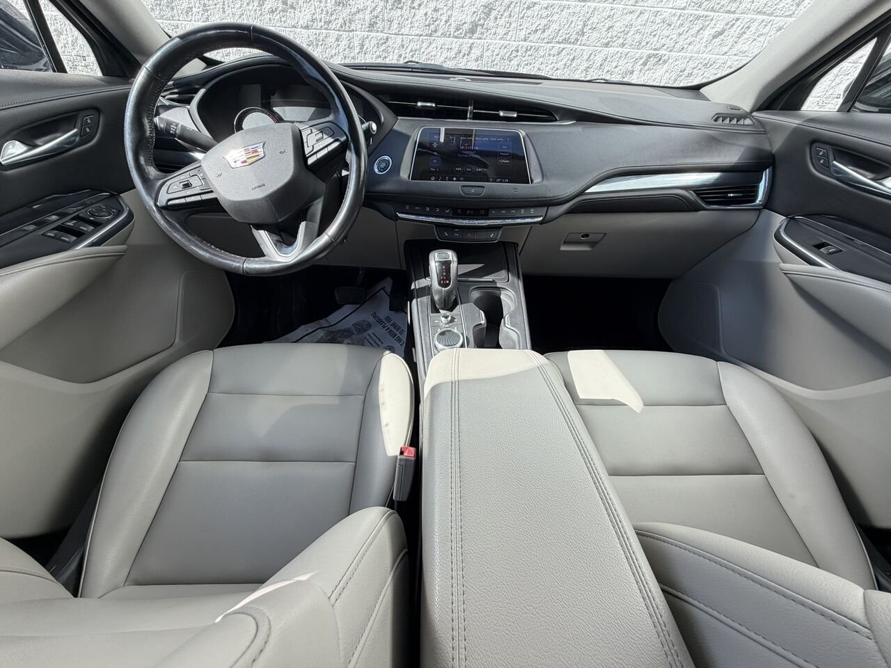 2019 Cadillac XT4 LUXURY AWD Black Laval - photo #15