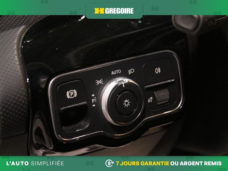 2020 Mercedes Benz CLA White Saint-Eustache - photo #17
