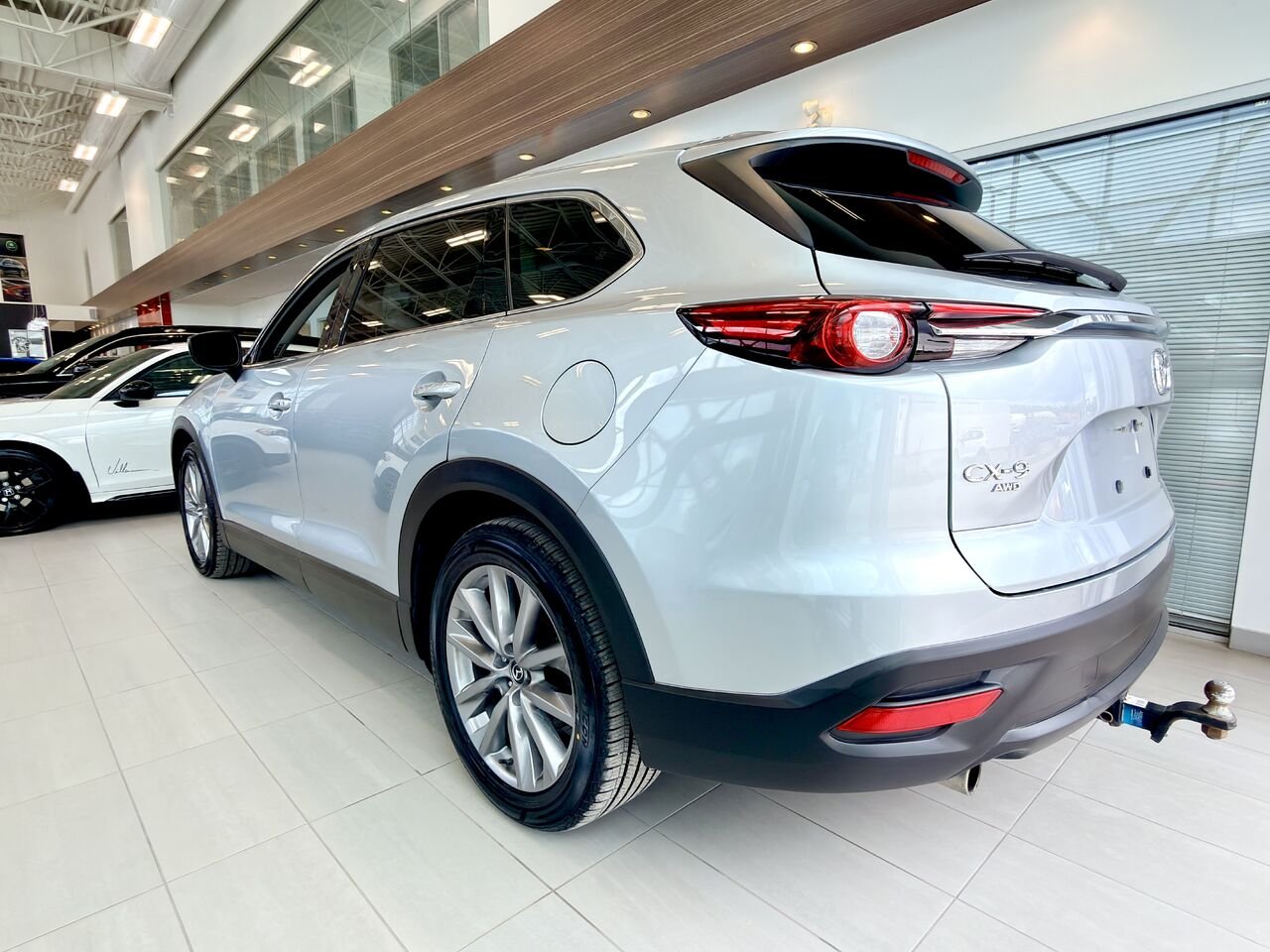 Mazda CX-9 2023 Argent Notre-Dame-des-Prairies - photo #6