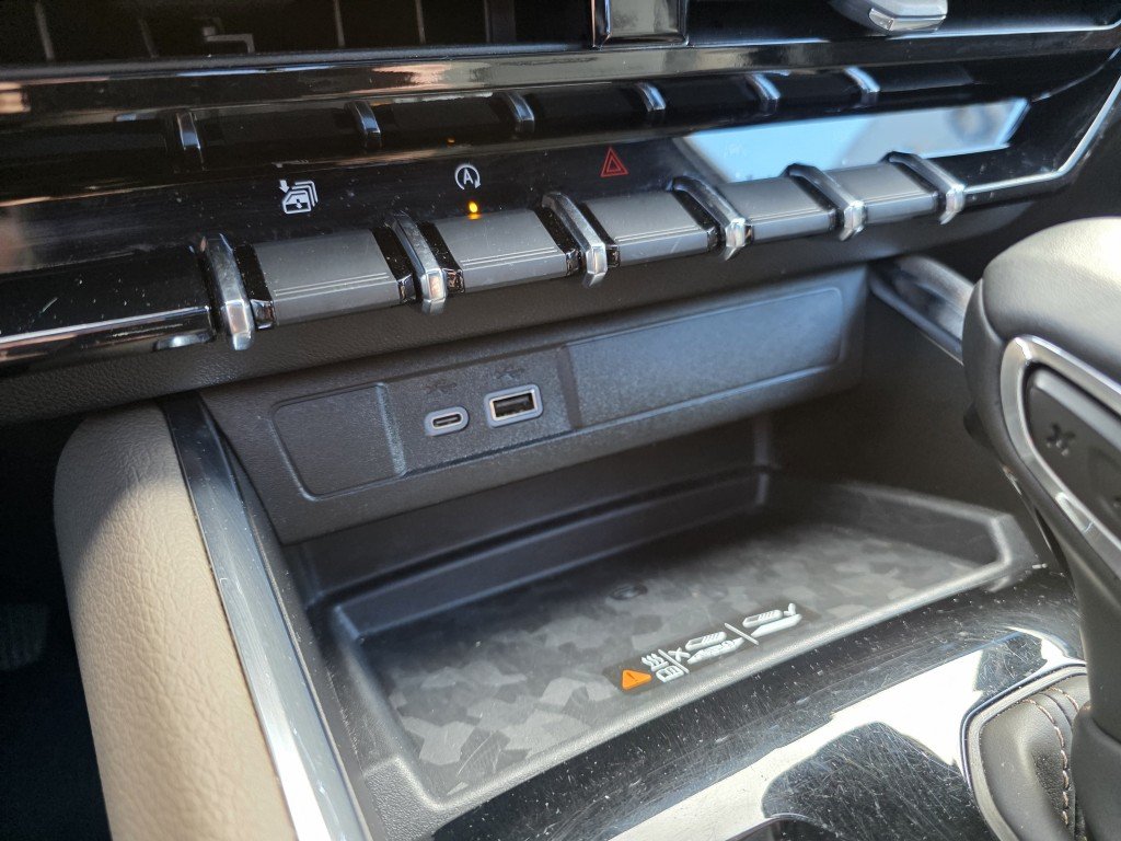 2025 GMC Canyon Denali Black Mont-Laurier - photo #31