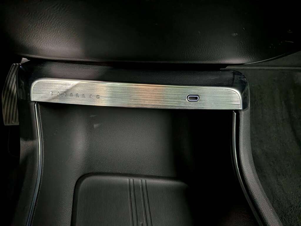 Cadillac LYRIQ 4dr Tech w/1SA 2024 Gris Val-David - photo #28