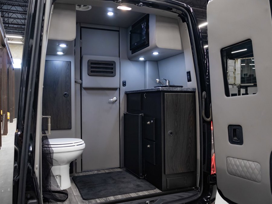 2020 Mercedes-Benz Sprinter 3500 Class B 2020 Black
