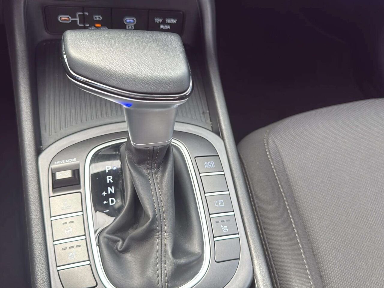 Hyundai Kona 2.0L Preferred TI 2026 Gris Gatineau - photo #18