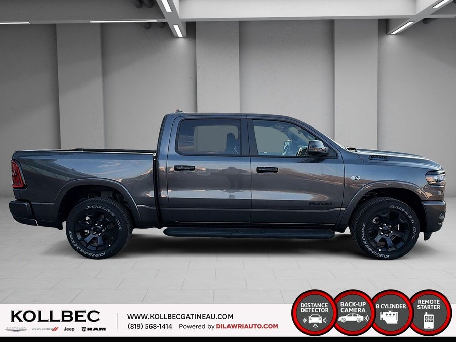 RAM 1500 Big Horn cabine d'équipe 4x4 caisse de 5 pi 7 po 2026 Cristal granit métallisé
