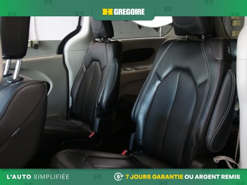 2023 Chrysler Pacifica White Blainville - photo #36