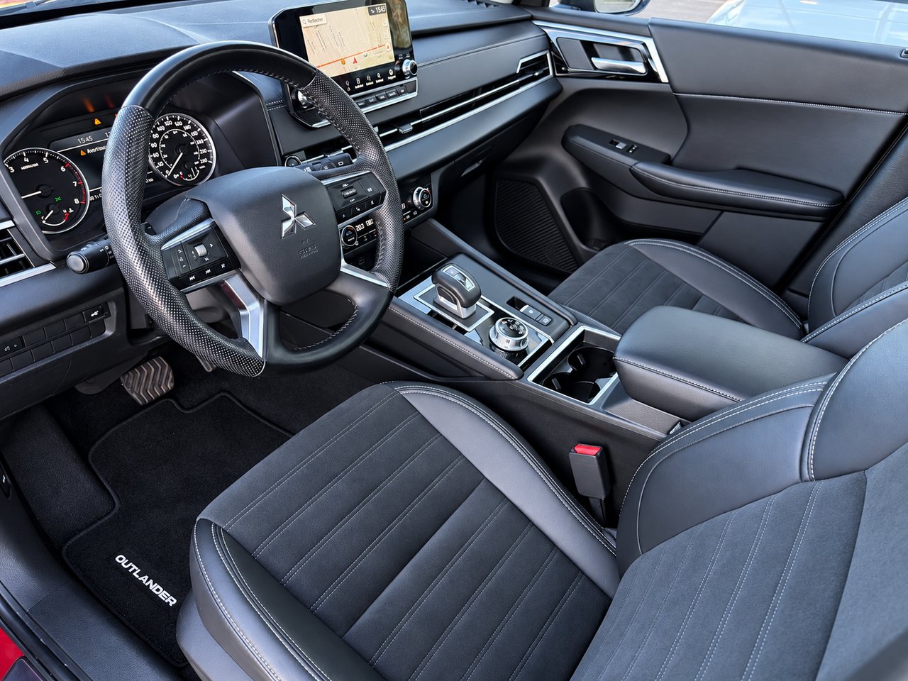 2023 Mitsubishi Outlander SE S-AWC Red Châteauguay - photo #1