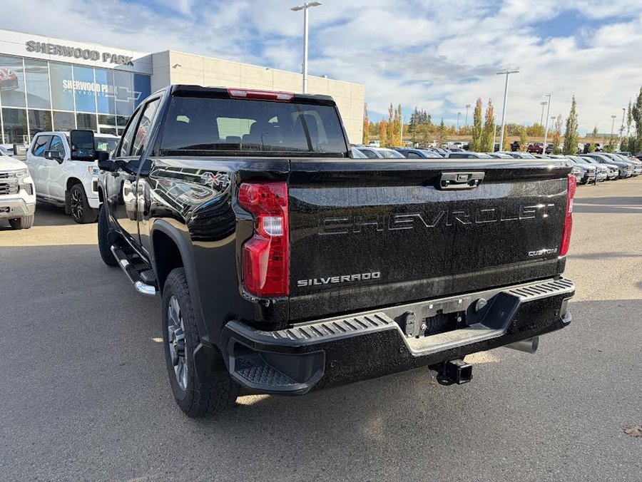 2026 Chevrolet Silverado 2500HD Custom 6.6L Duramax | Safety Package Black