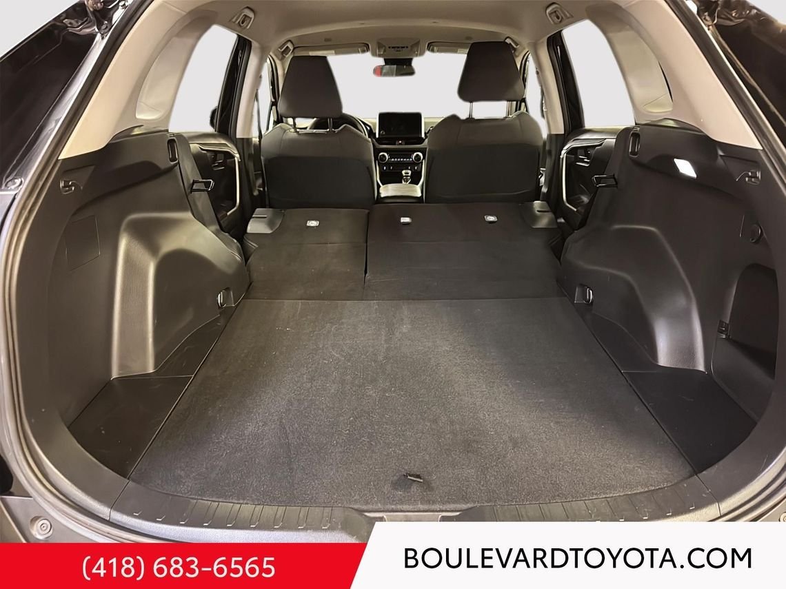 2024 Toyota RAV4 531720-104 | LE Black Québec - photo #20
