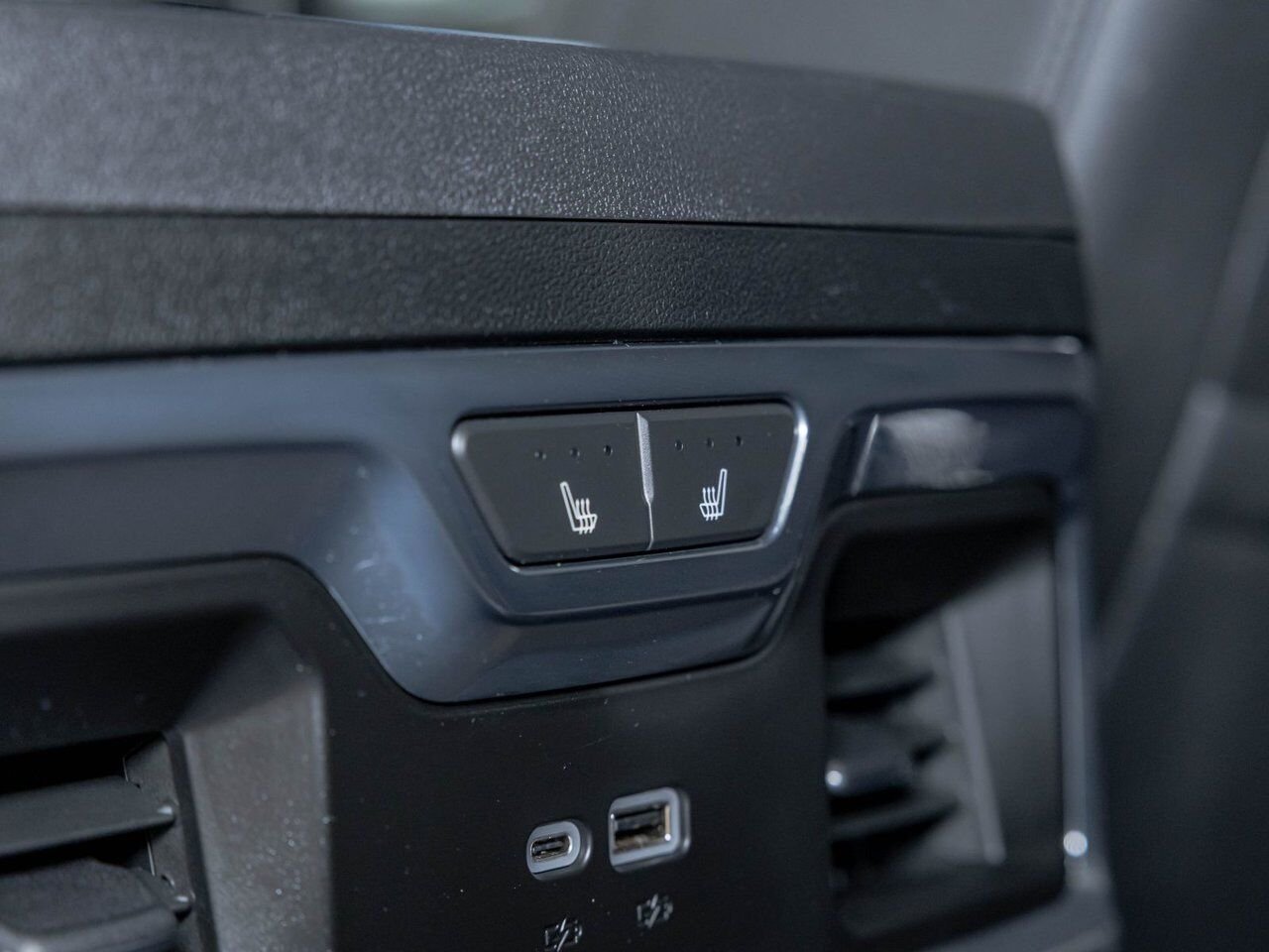 Chevrolet Silverado 2500HD HIGH COUNTRY Z71 CREW 4X4 *DIESEL* TOIT *HUD* BOSE 2024 Noir Saint-Jérôme - photo #34