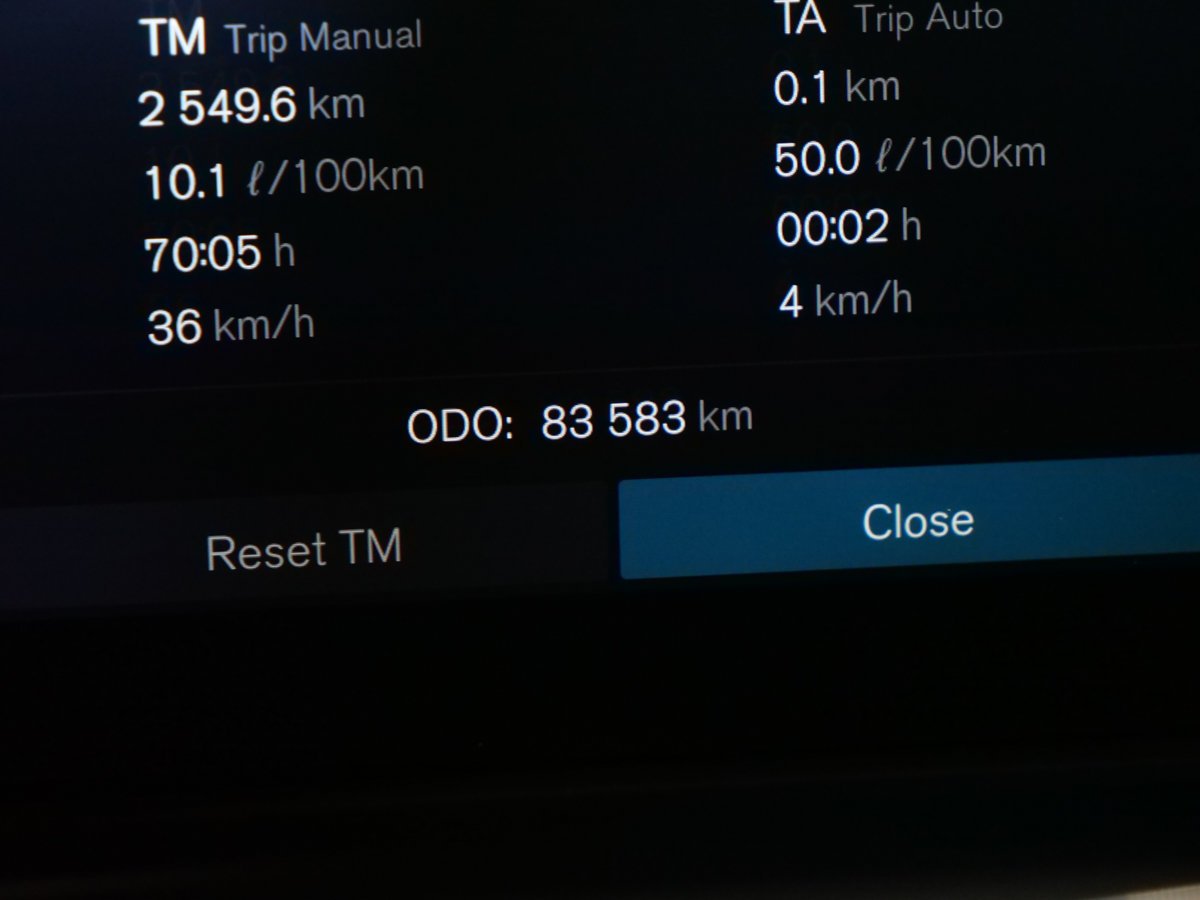 2023 Volvo XC60 PLUS DARK THEME Black Montreal - photo #9