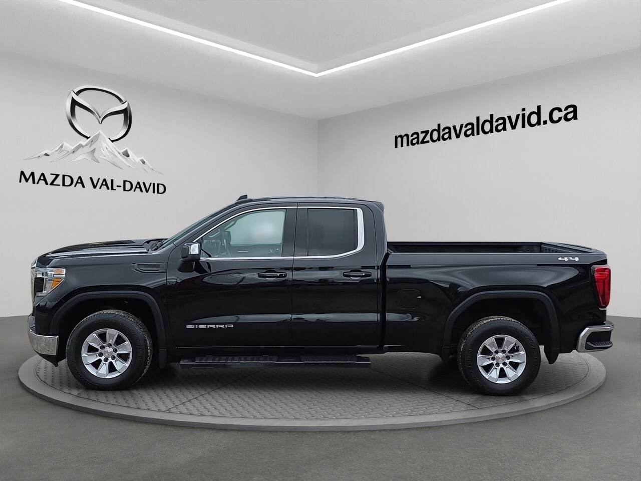 2019 GMC Sierra 1500 SLE cabine double 4RM 147 po, Sièges électriques, Volant chauffant Black Val-David - photo #1