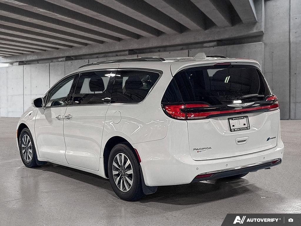 2021 Chrysler Pacifica Hybrid 2601324A | Touring L Plus White Edmonton - photo #3