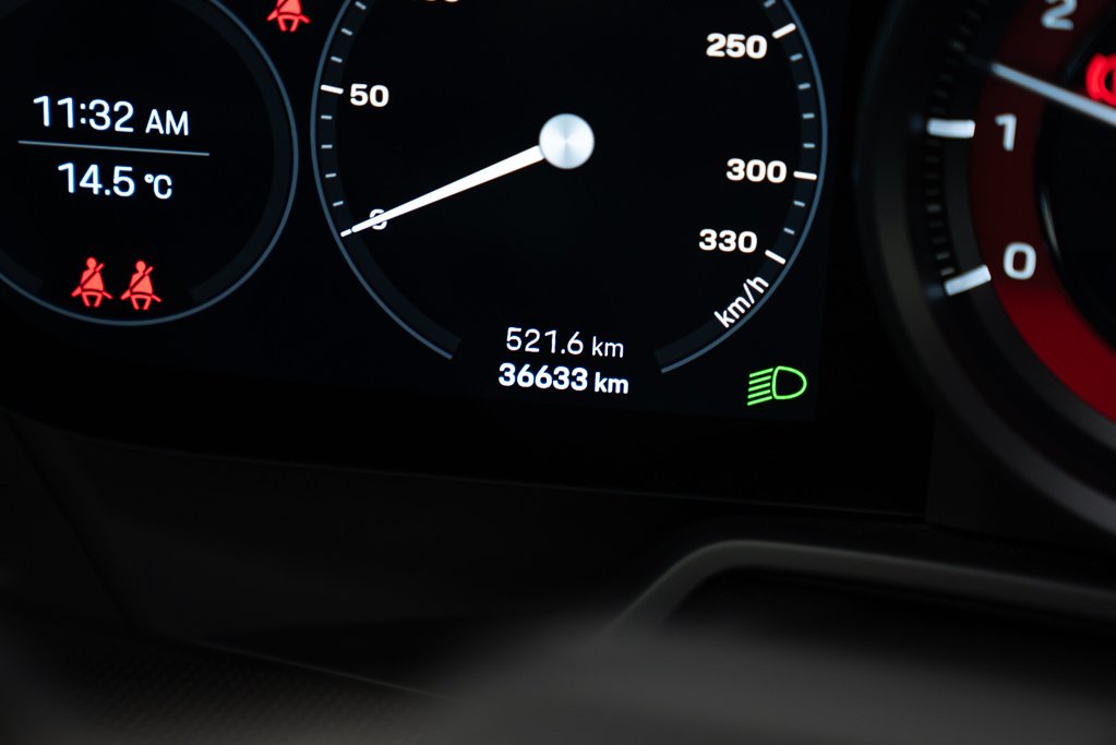 2022 Porsche 911 Carrera 4 GTS Coupe Silver Kirkland - photo #9