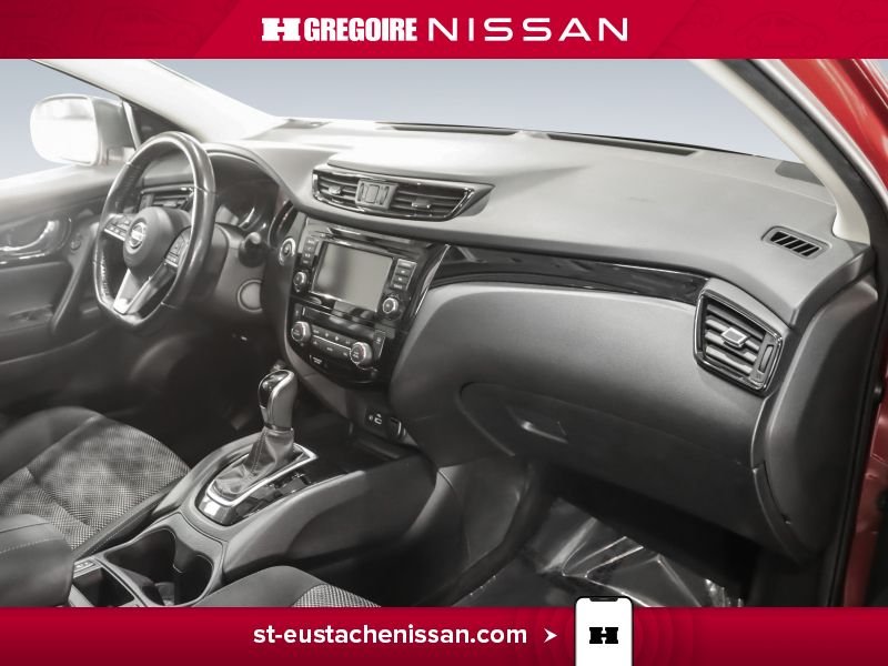 2019 Nissan Qashqai Red Laval - photo #30