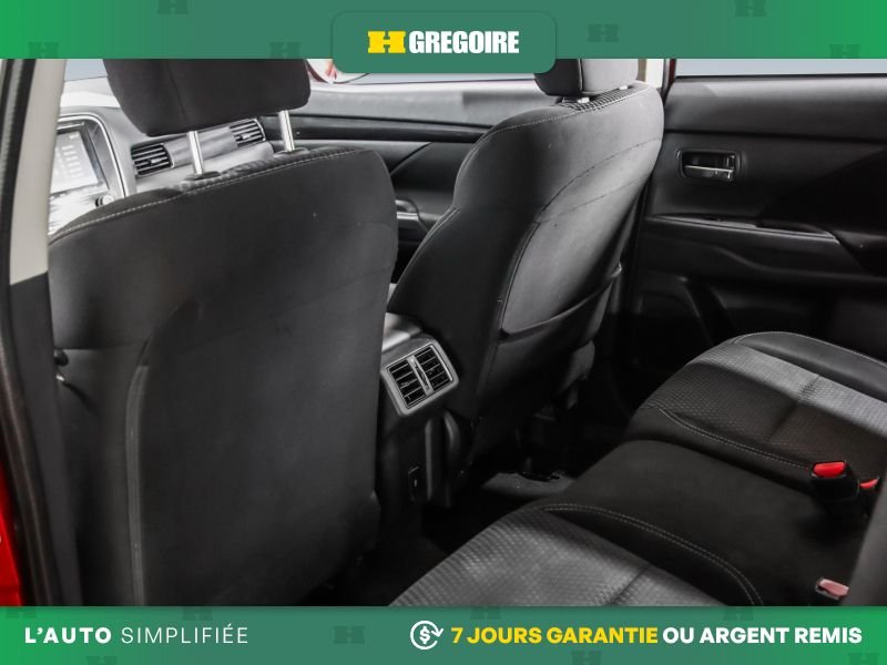 2020 Mitsubishi Outlander Red Blainville - photo #22