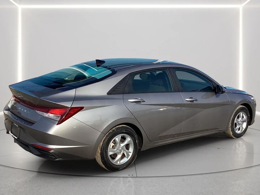 2023 Hyundai Elantra Essential IVT Grey