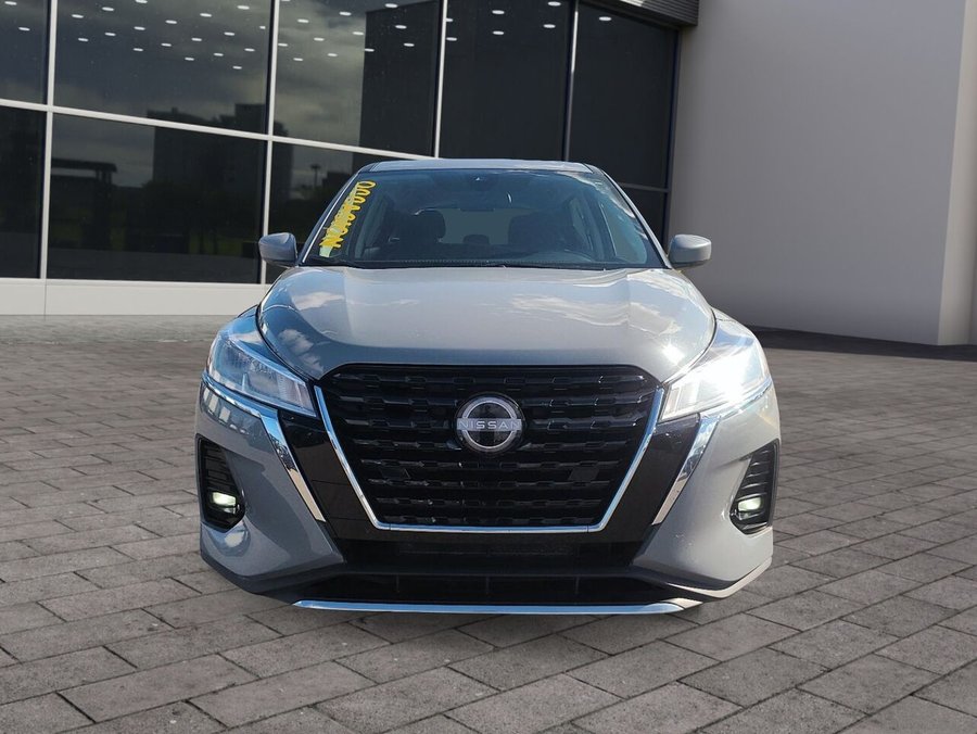Nissan Kicks s S TA 2024 Gris