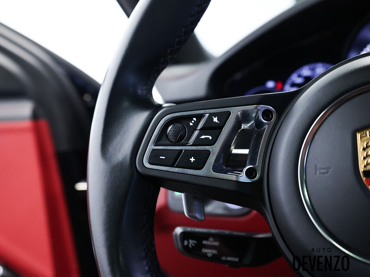 2020 Porsche Cayenne Black Saint-Eustache - photo #13