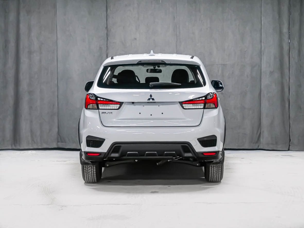 Mitsubishi RVR ES 2026 Blanc diamant Montréal - photo #4