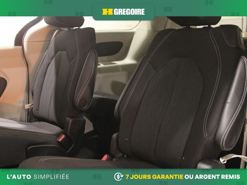 2023 Chrysler Grand Caravan White Blainville - photo #26