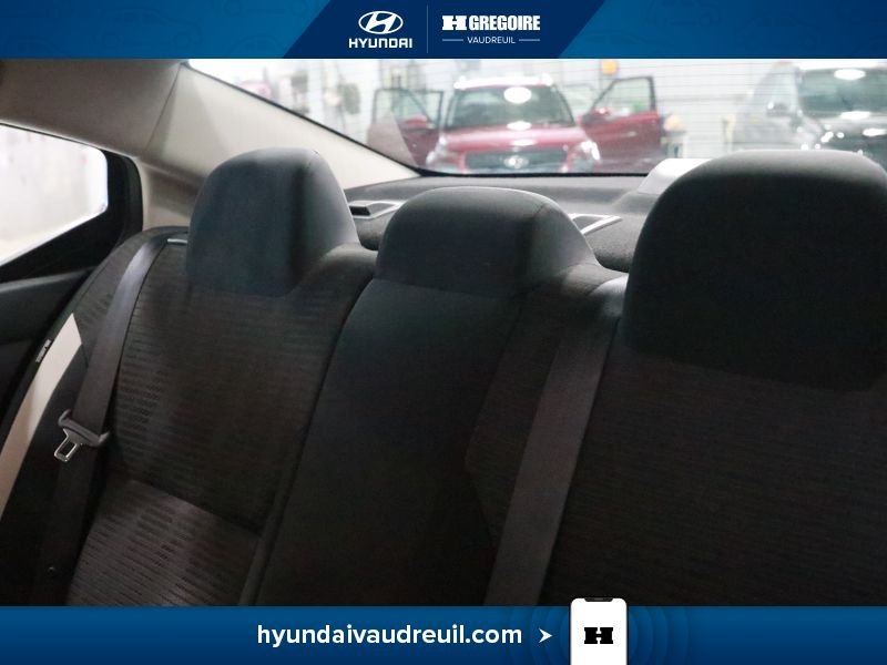 2021 Nissan Versa Blue Laval - photo #18