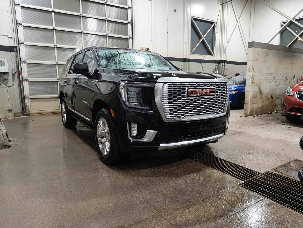 2022 GMC Yukon 4WD 4dr Denali Black Sherwood Park - photo #2