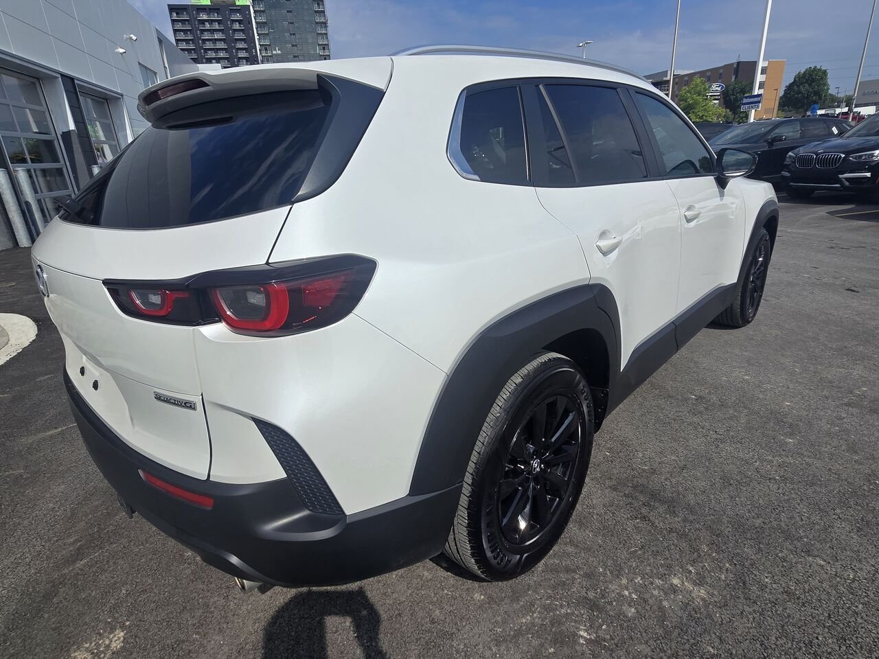 2024 Mazda CX-50 GS-L AWD White Laval - photo #5