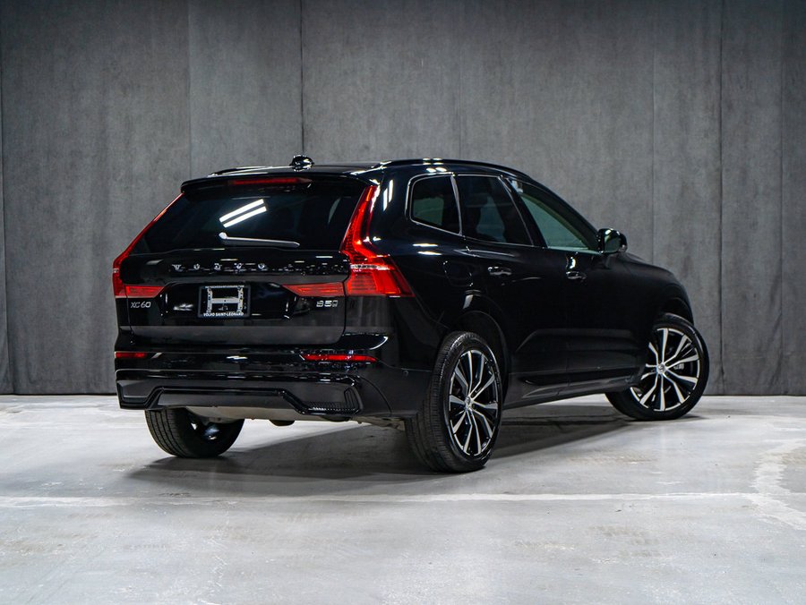 2025 Volvo XC60 B5 PLUS DARK CLIMAT HARMAN KARDON Black