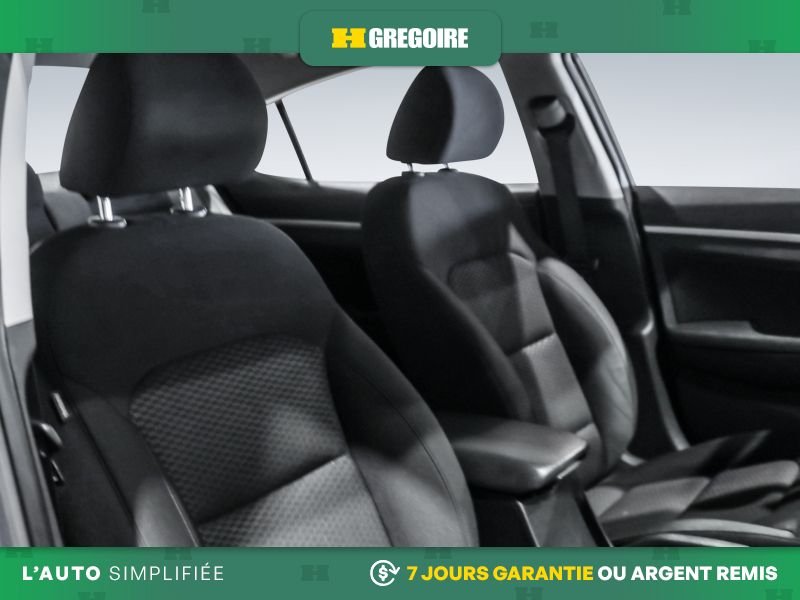 2019 Hyundai Elantra Grey Blainville - photo #25