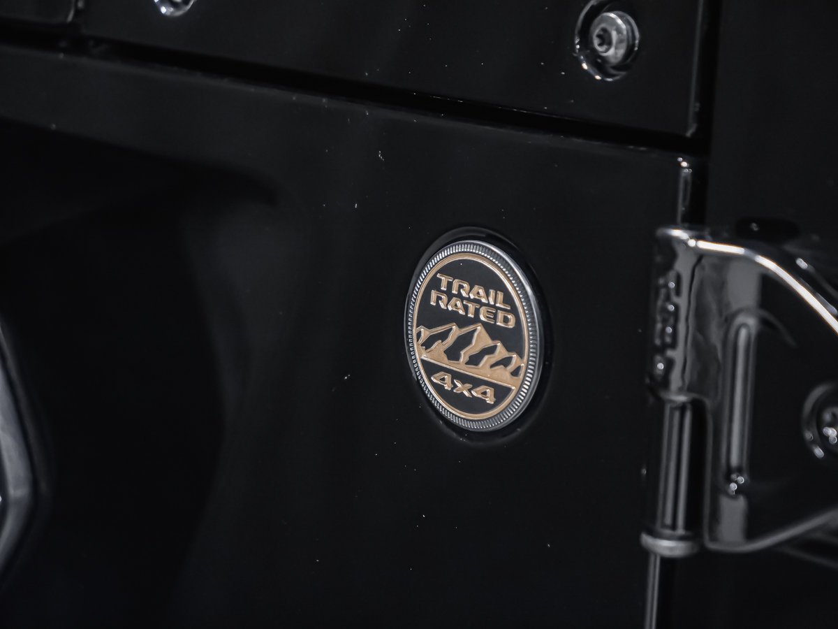 2024 Jeep Wrangler RUBICON 392 TREUIL WARN Black Montreal - photo #10