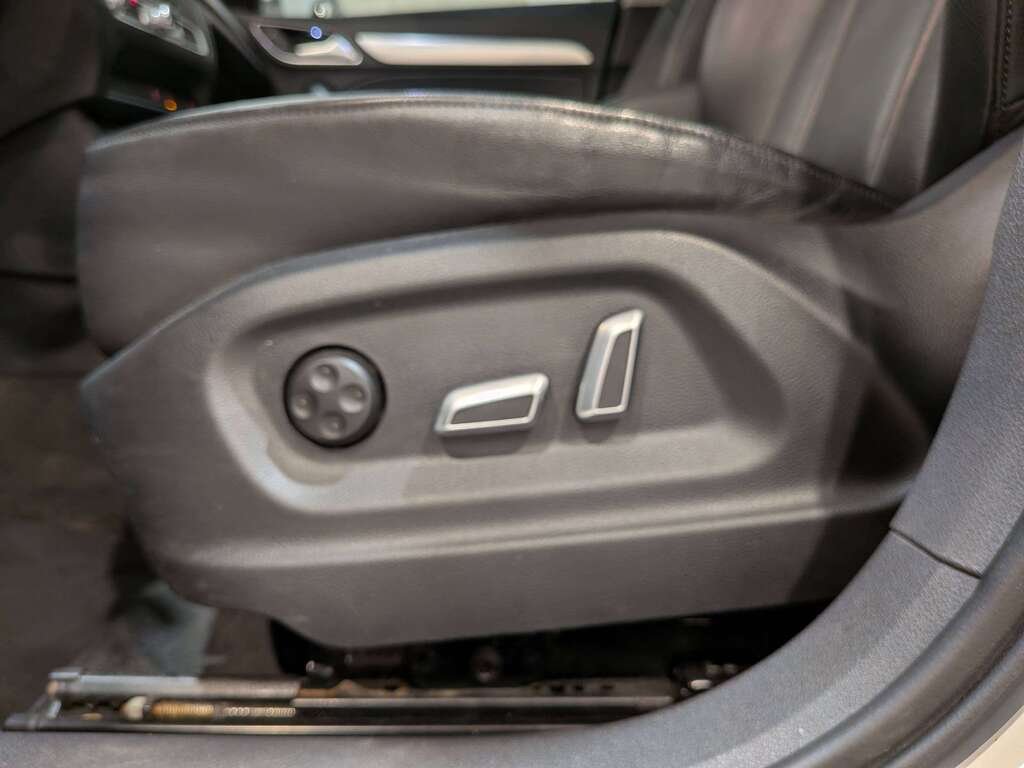 Audi Q3 2.0 TFSI quattro Progressiv Tiptronic 2018 Blanc Val-David - photo #28