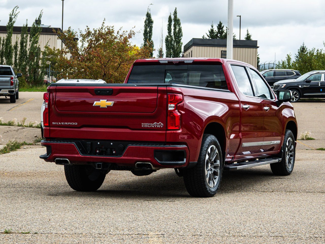 2024 Chevrolet Silverado 1500 4WD Crew Cab 147 High Country Red Sherwood Park - photo #13