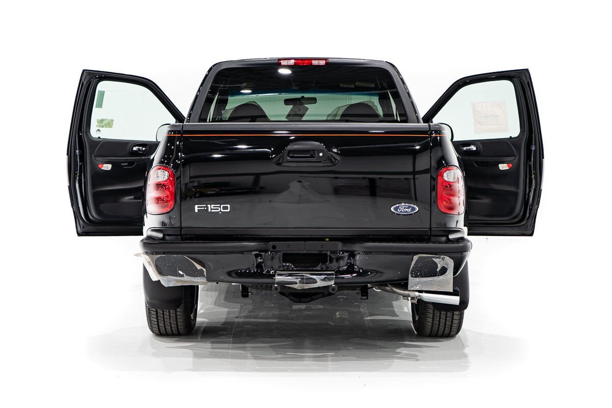 Ford F-150 Harley Davidson Edition In Delivery Packaging 2000 Noir Montréal - photo #79
