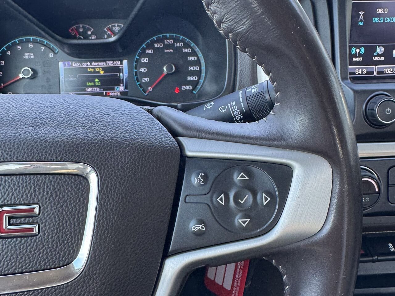 GMC Canyon SLE 2018 Blanc Granby - photo #15