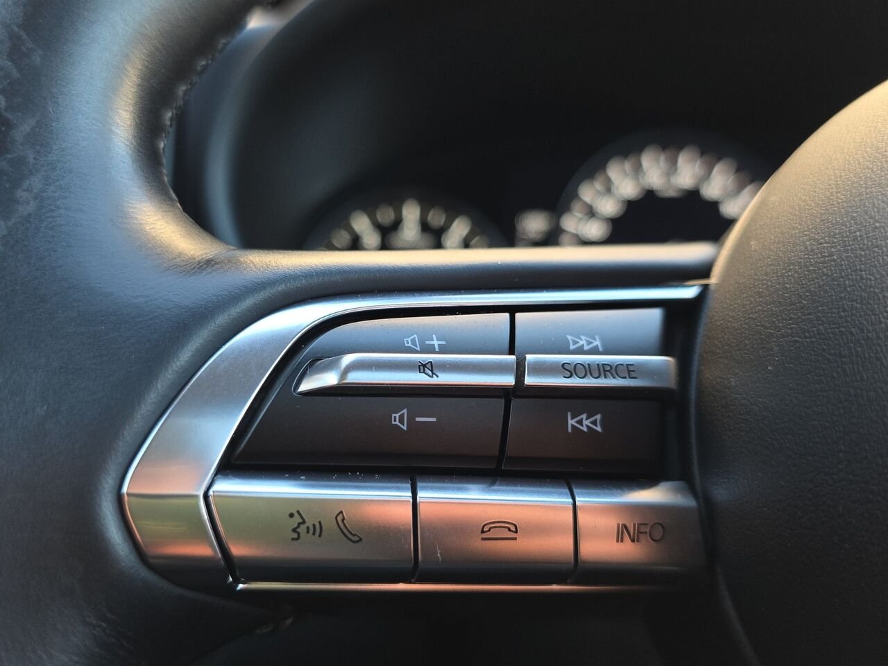 2024 Mazda CX-50 GT Grey Val-David - photo #17