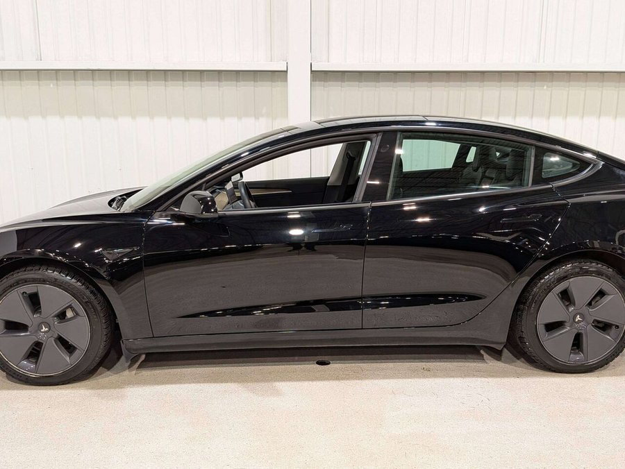 Tesla Model 3 Standard Range RWD *Ltd Avail* 2022 Noir