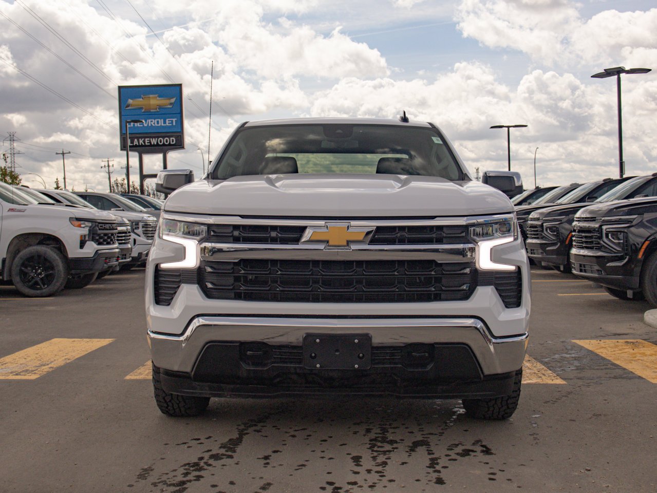 2025 Chevrolet Silverado 1500 4WD Crew Cab 147 LT White Sherwood Park - photo #2