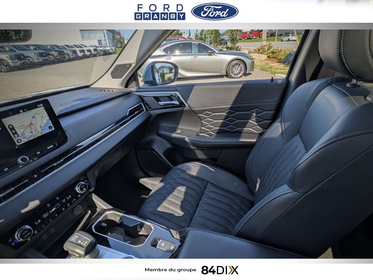 2025 Mitsubishi Outlander Blue Granby - photo #19
