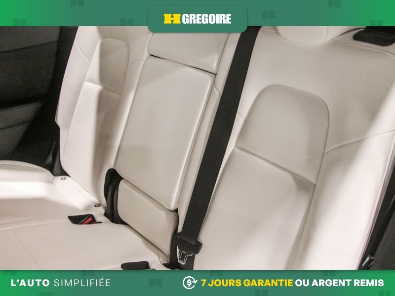 2023 Tesla Model Y White Saint-Eustache - photo #24